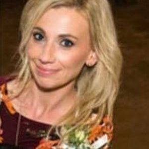 Meet your Posher, Holly